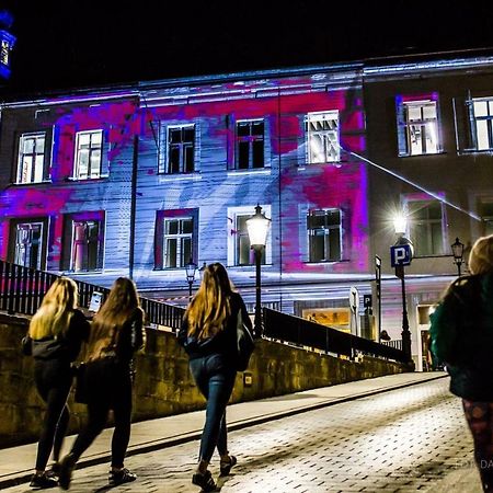 Artrooms Pokoje Goscinne Krosno Eksteriør billede